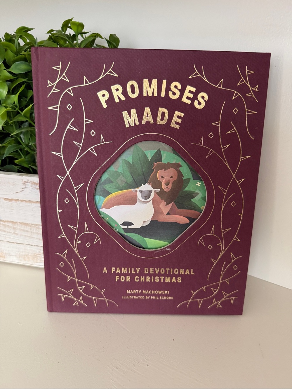Promises Made Family Devotional for Christmas Marty Machowski Hardcover Christia